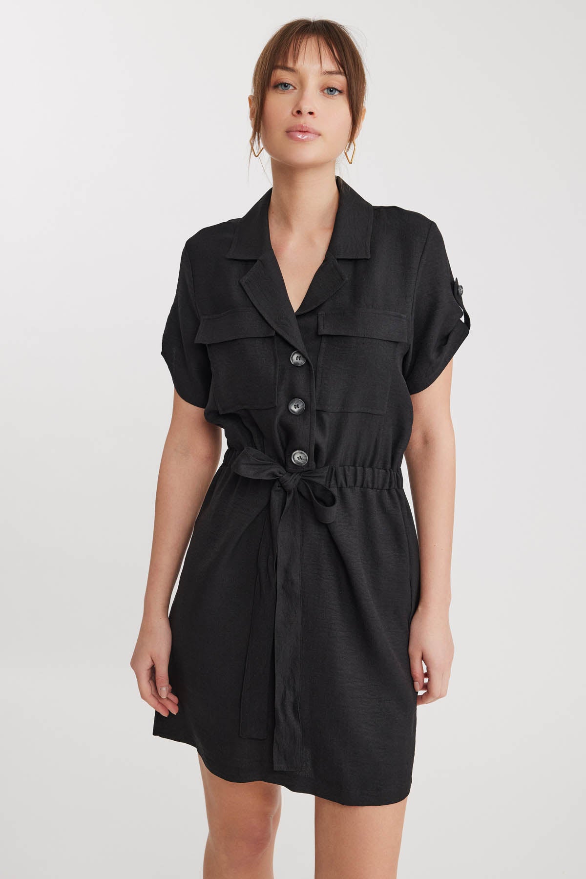 SHORT SLEEVE DRESS WITH COVER POCKET & WAIST TIE