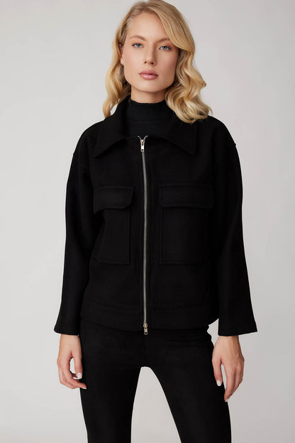 ZIPPERED POUCH JACKET WITH COVER POCKETS