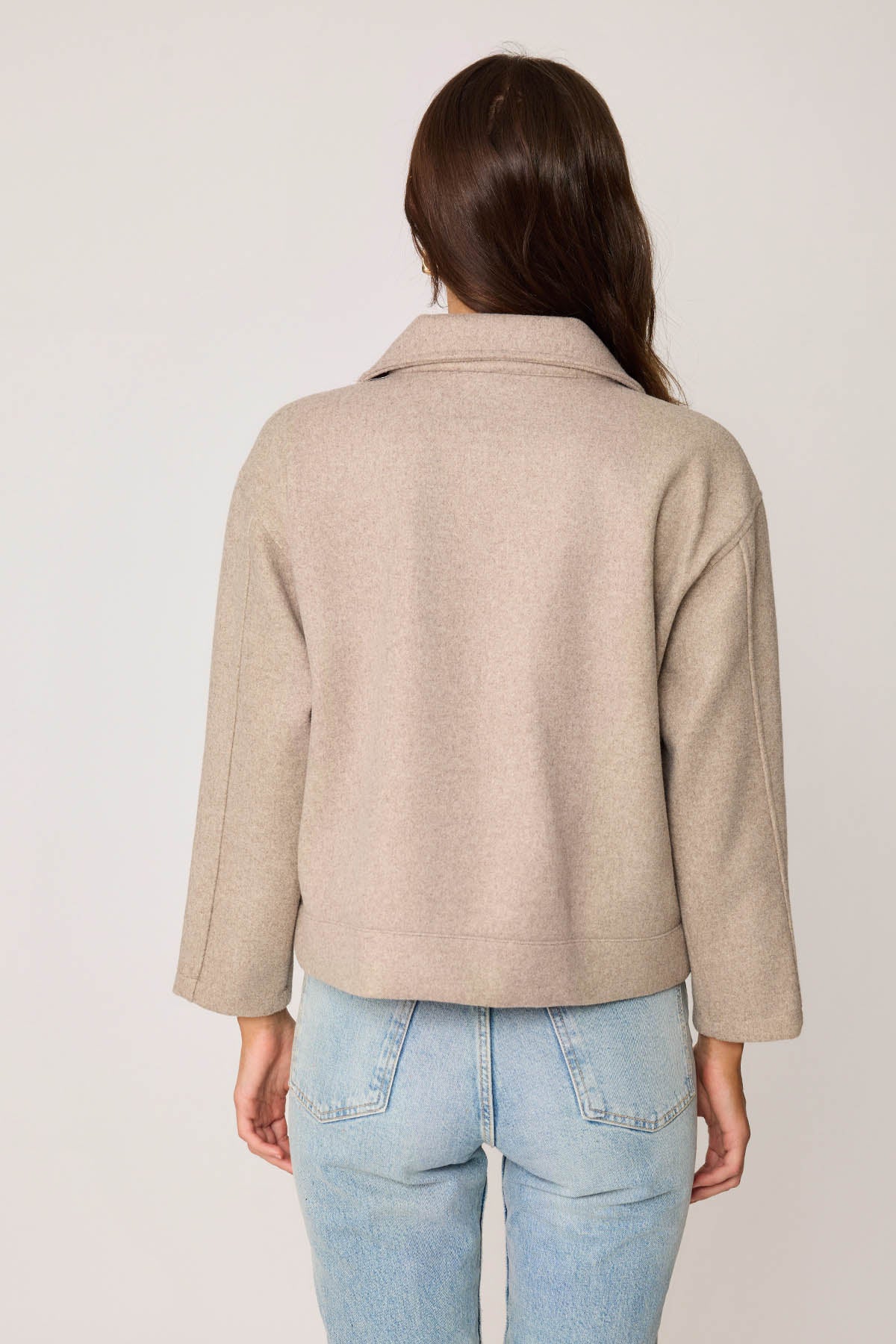 ZIPPERED POUCH JACKET WITH COVER POCKETS