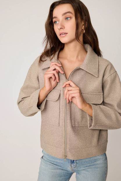 ZIPPERED POUCH JACKET WITH COVER POCKETS