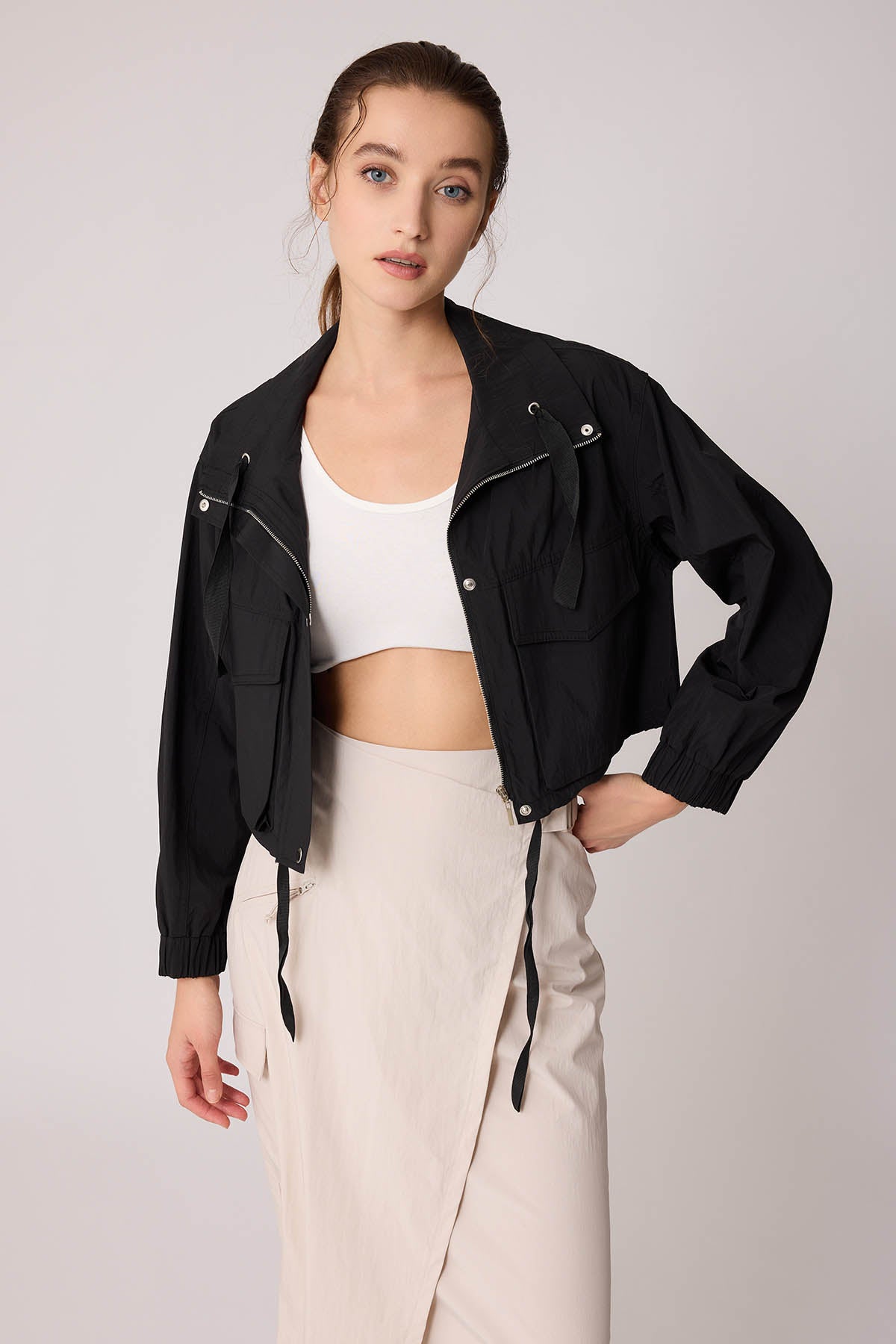COVER POCKET PARACHUTE CLOTH CROP JACKET
