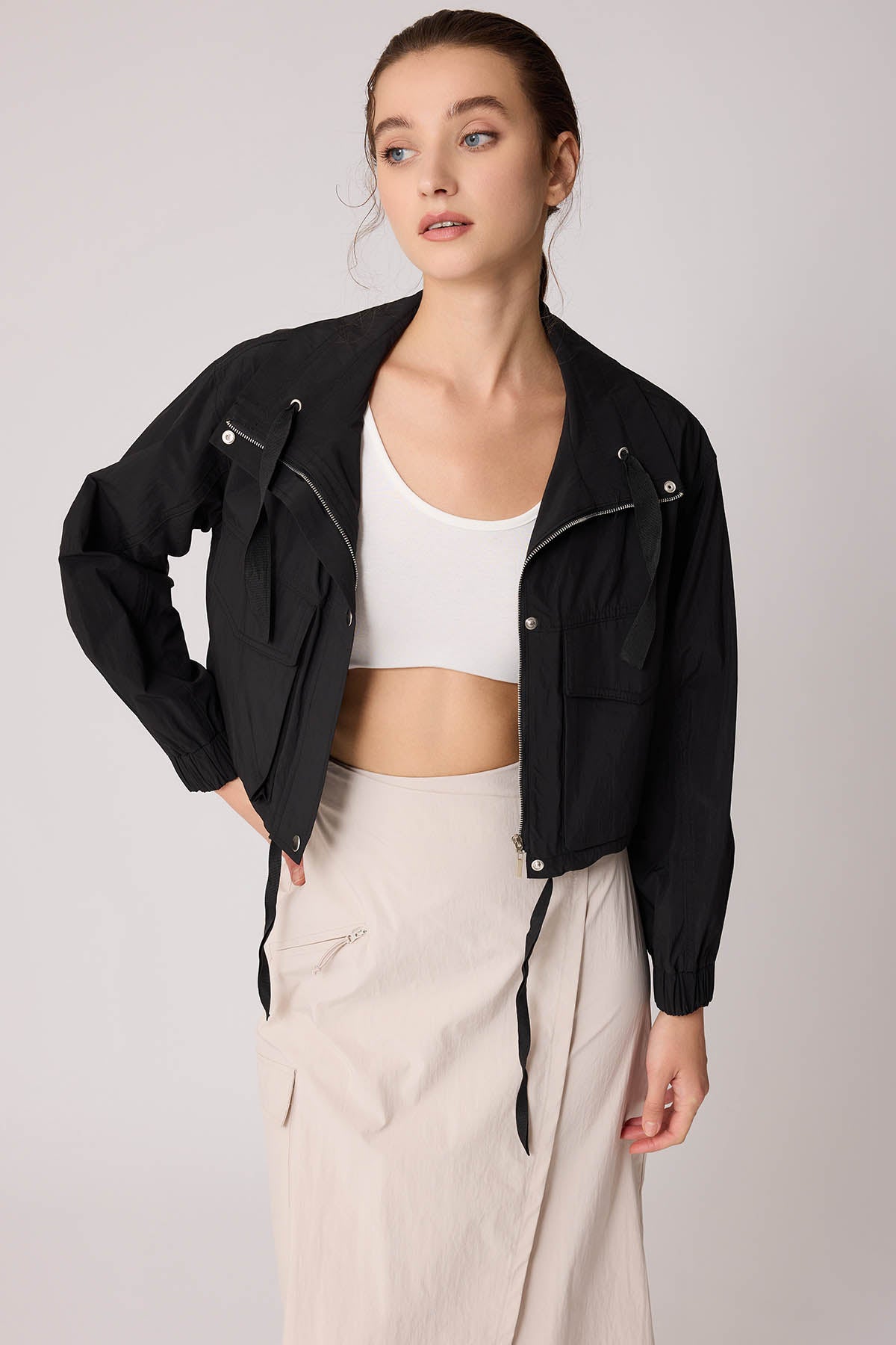 COVER POCKET PARACHUTE CLOTH CROP JACKET