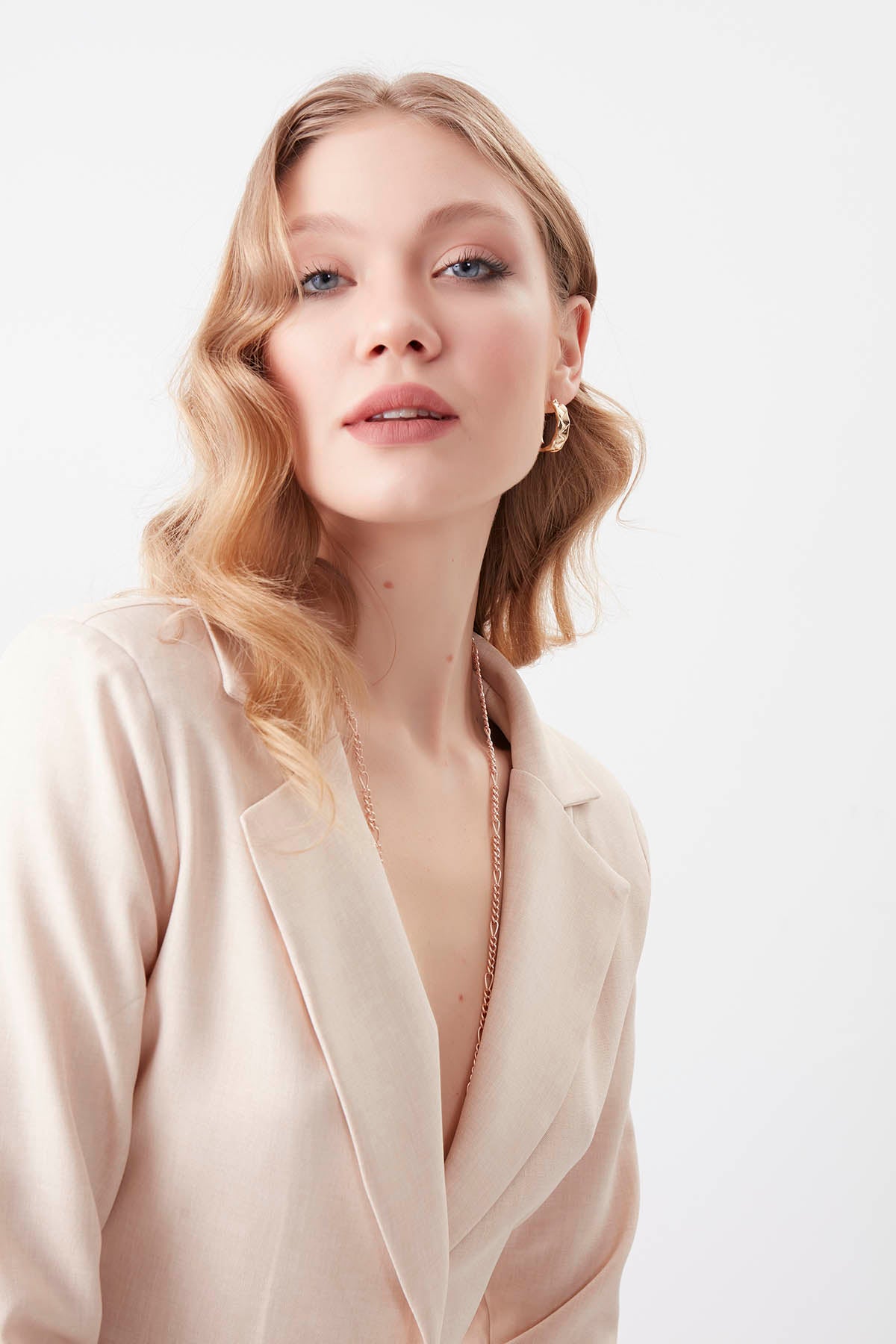 ONE BUTTON CROP JACKET WITH COVER POCKET