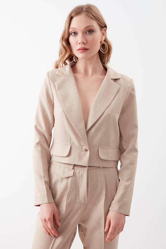 ONE BUTTON CROP JACKET WITH COVER POCKET