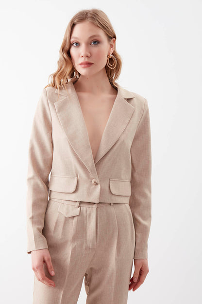 ONE BUTTON CROP JACKET WITH COVER POCKET