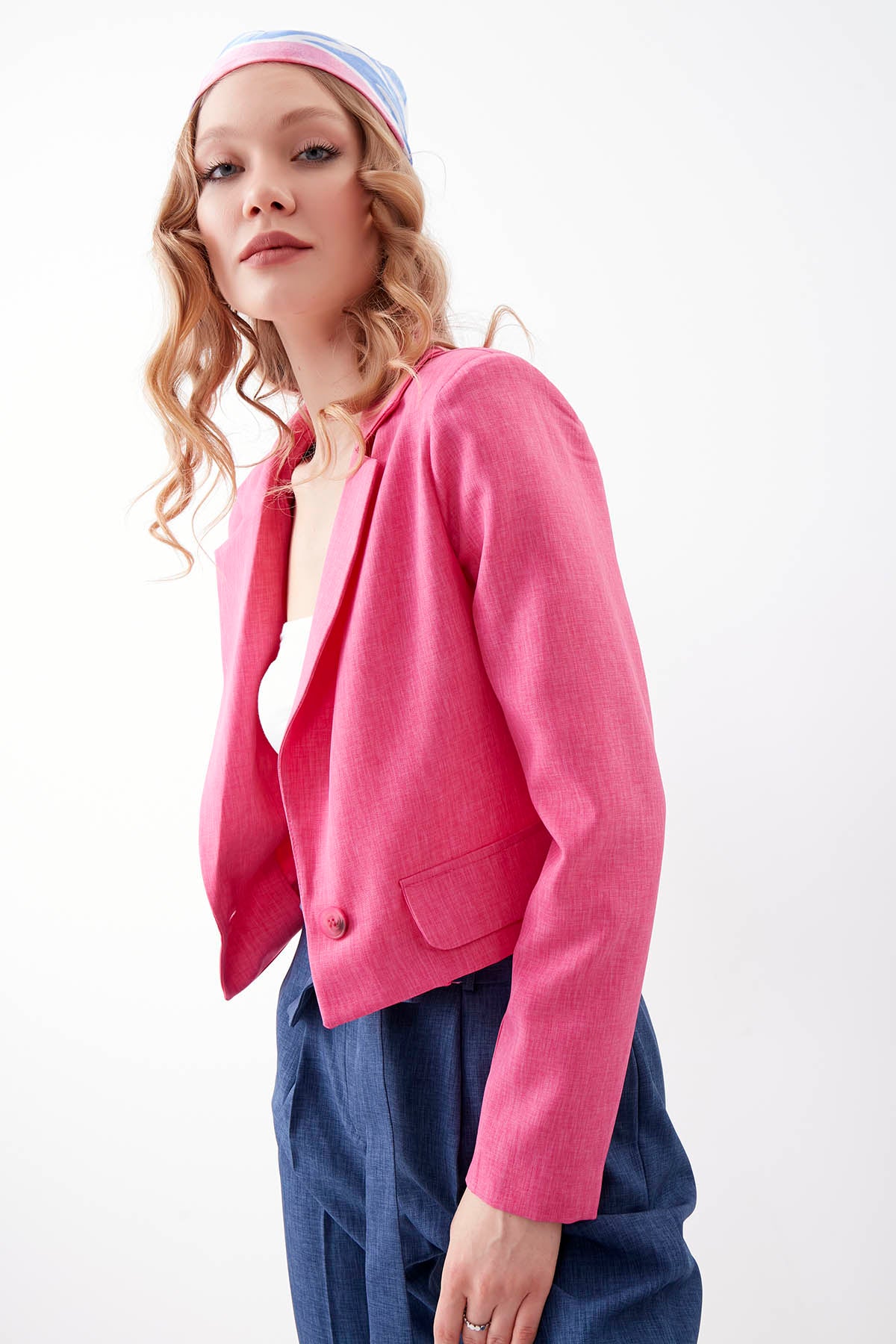 ONE BUTTON CROP JACKET WITH COVER POCKET