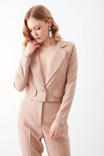 ONE BUTTON CROP JACKET WITH COVER POCKET