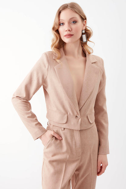 ONE BUTTON CROP JACKET WITH COVER POCKET