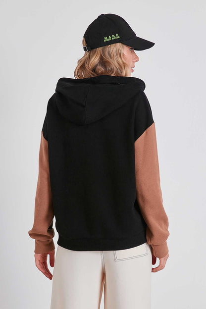 COLOR BRANDED SLEEVES HODDED SWEATSHIRT