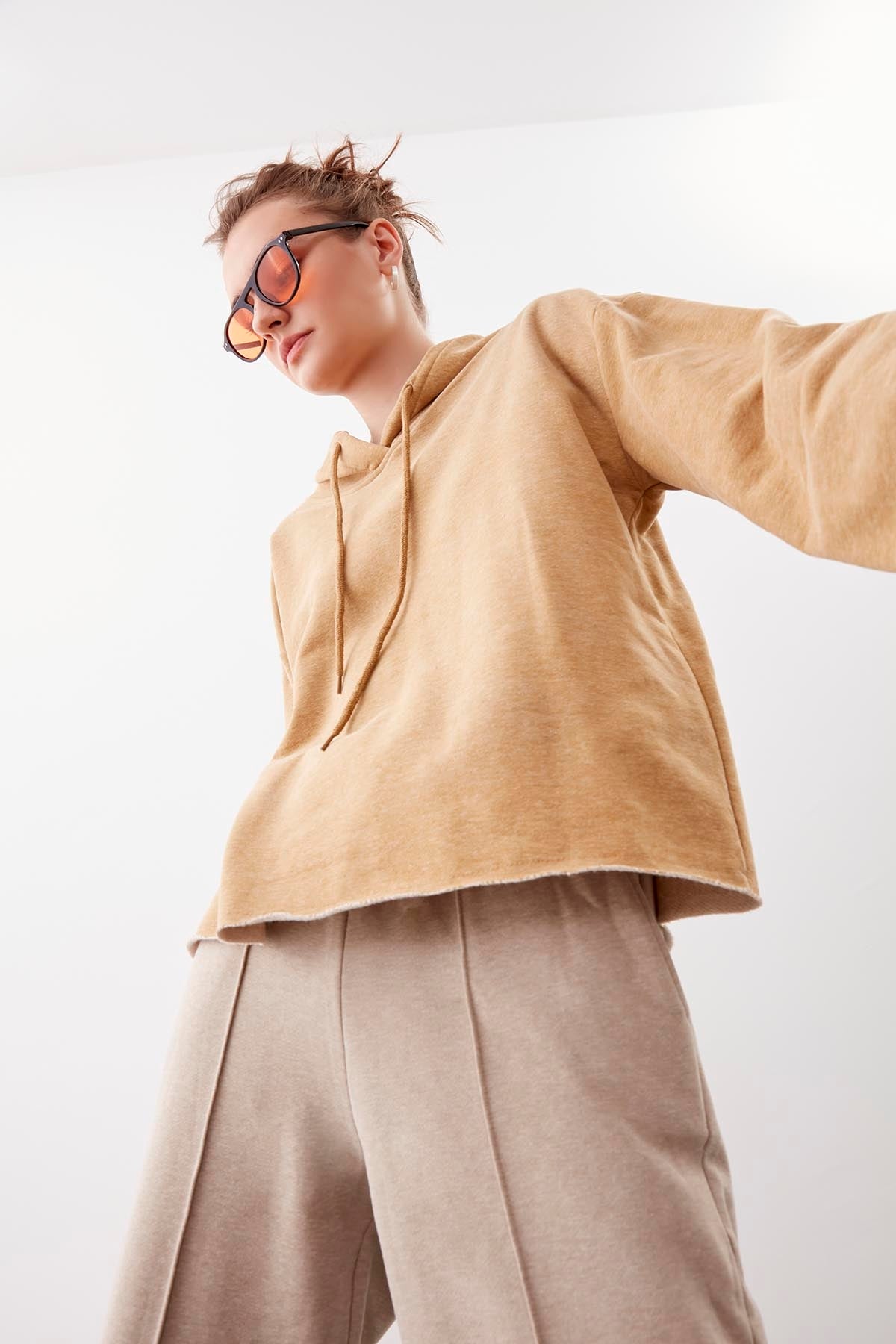 HOODED THREE-STRAND LOOSE SWEATSHIRT