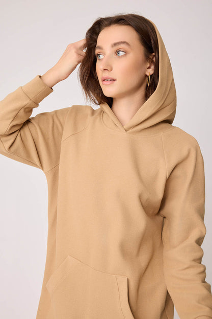 KNITTED DRESS WITH HOODED FRONT POCKET
