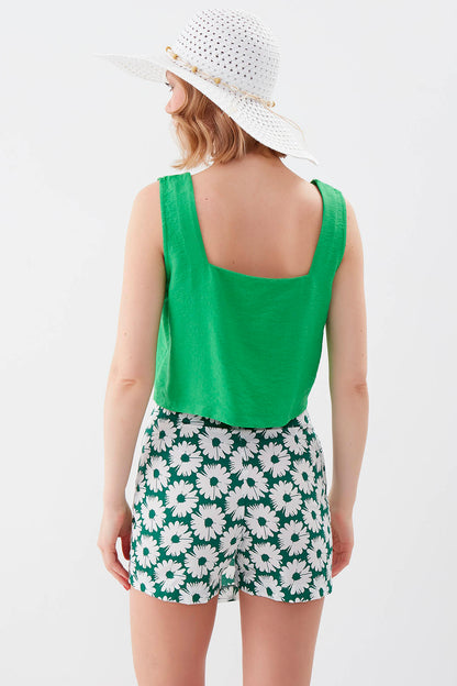 SQUARE COLLAR SLEEVELESS CROP BLOUSE