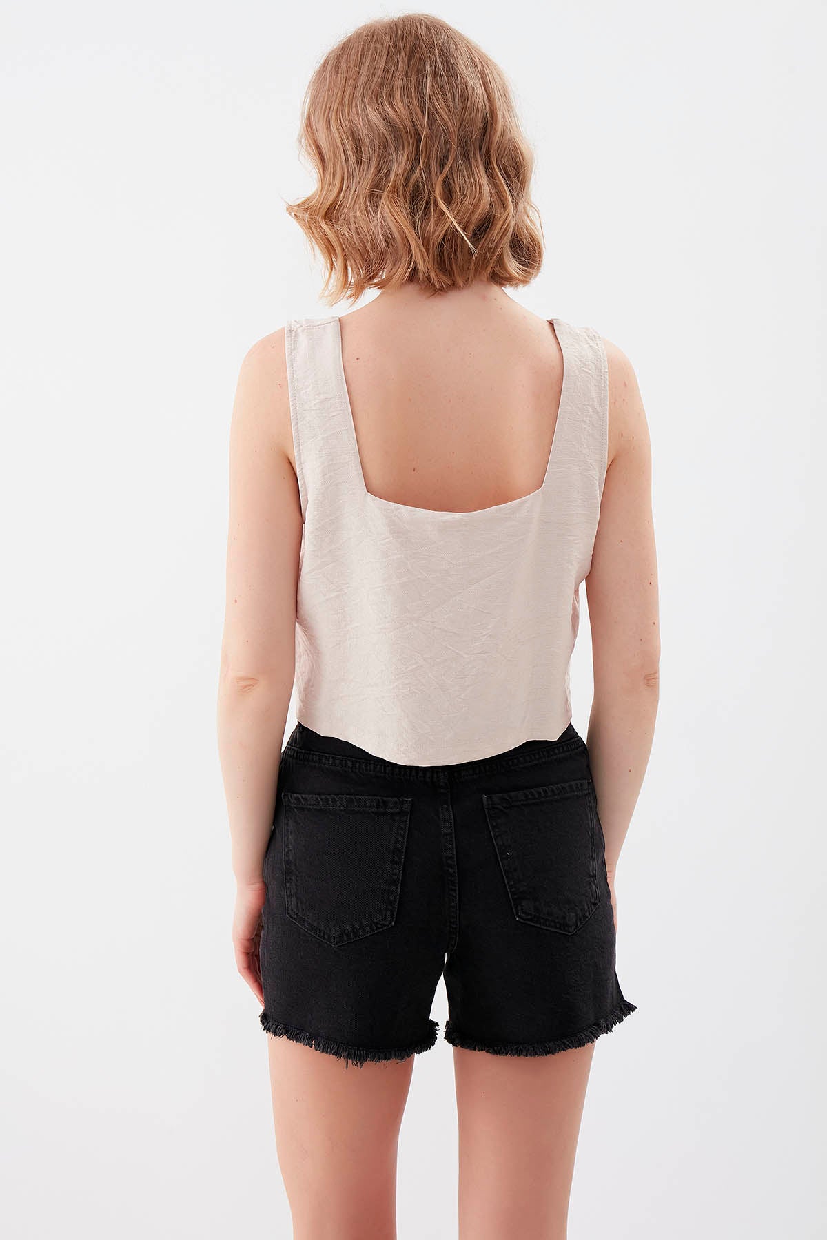 SQUARE COLLAR SLEEVELESS CROP BLOUSE