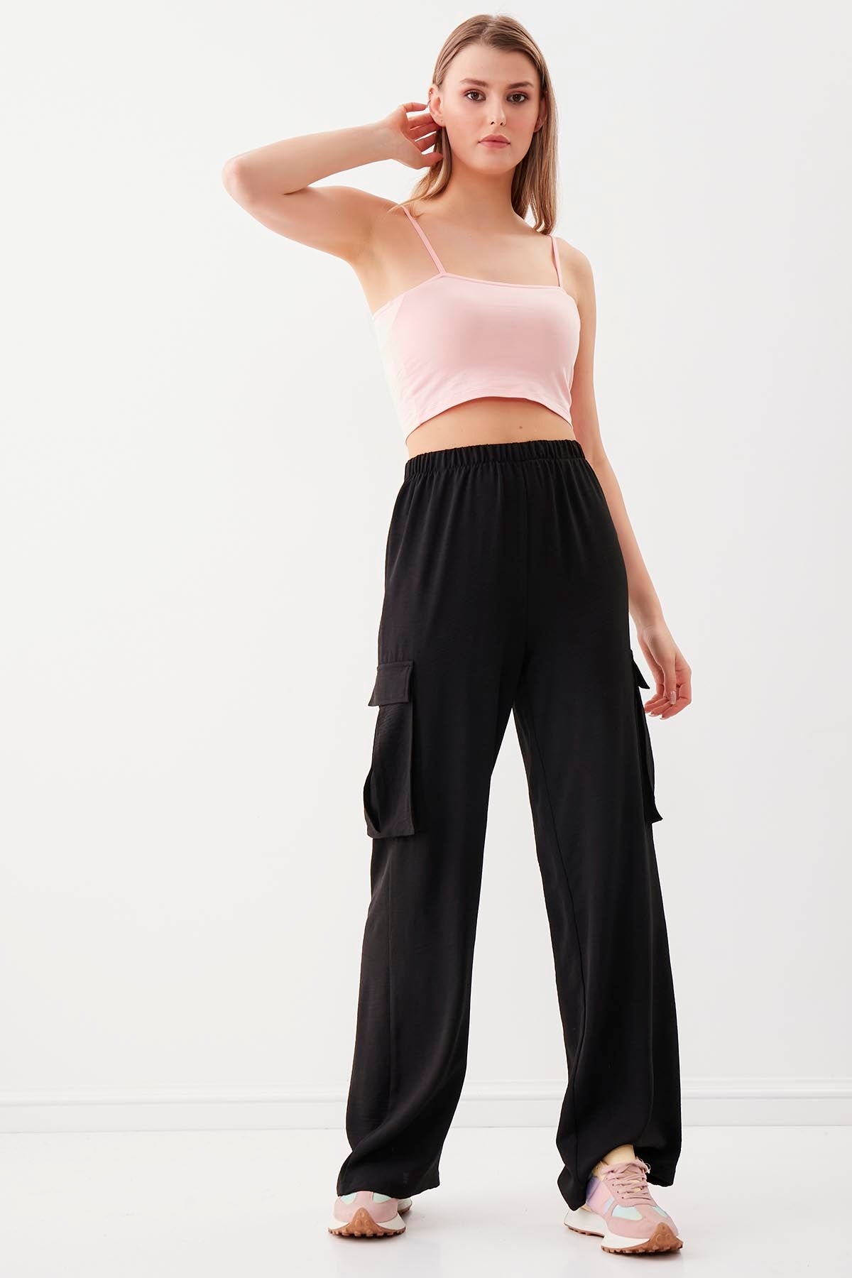 CARGO POCKET TROUSERS