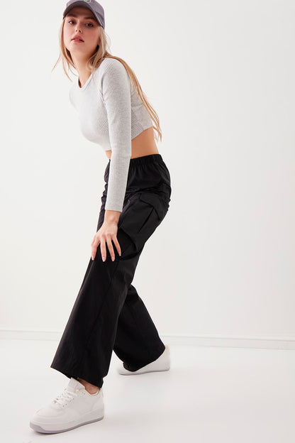 CARGO POCKET TROUSERS