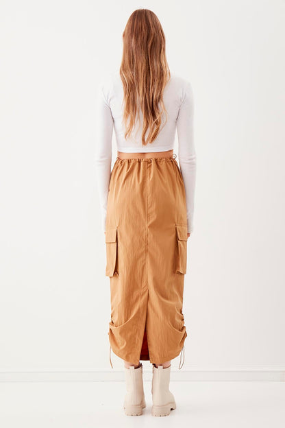 CARGO POCKET PARACHUTE FABRIC SKIRT WITH ELASTANE WAIST