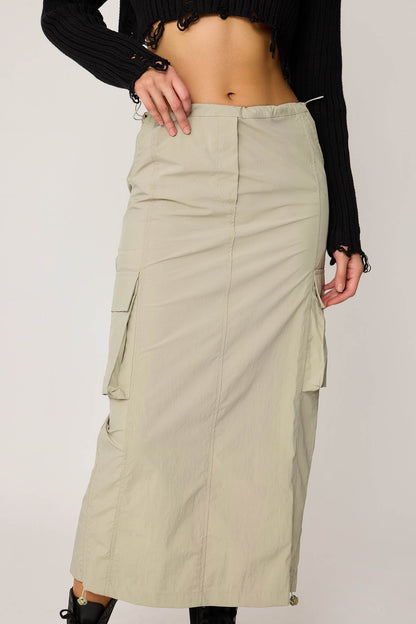 CARGO POCKET PARACHUTE FABRIC SKIRT WITH ELASTANE WAIST