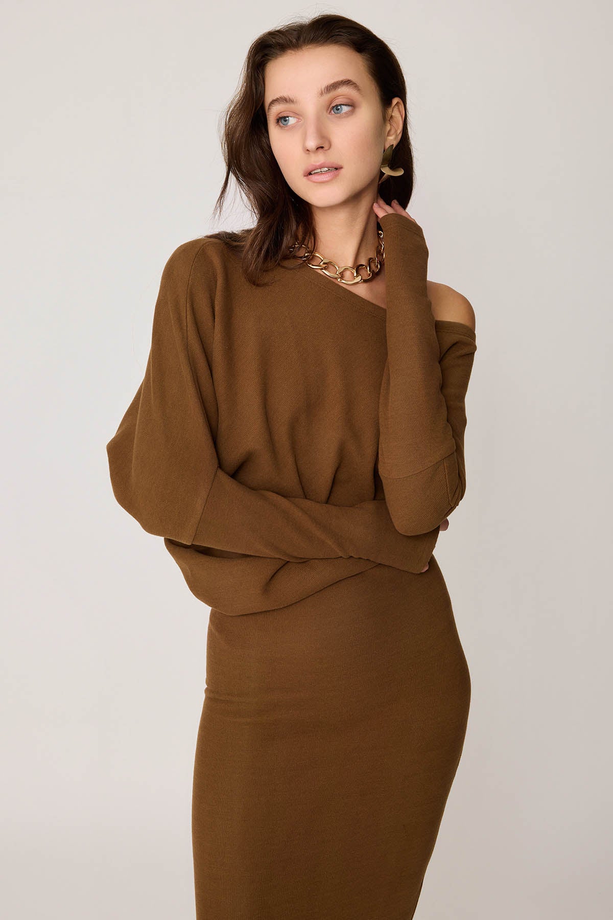 BOATHOUSE COLLAR ASYMMETRIC CUT DRESS