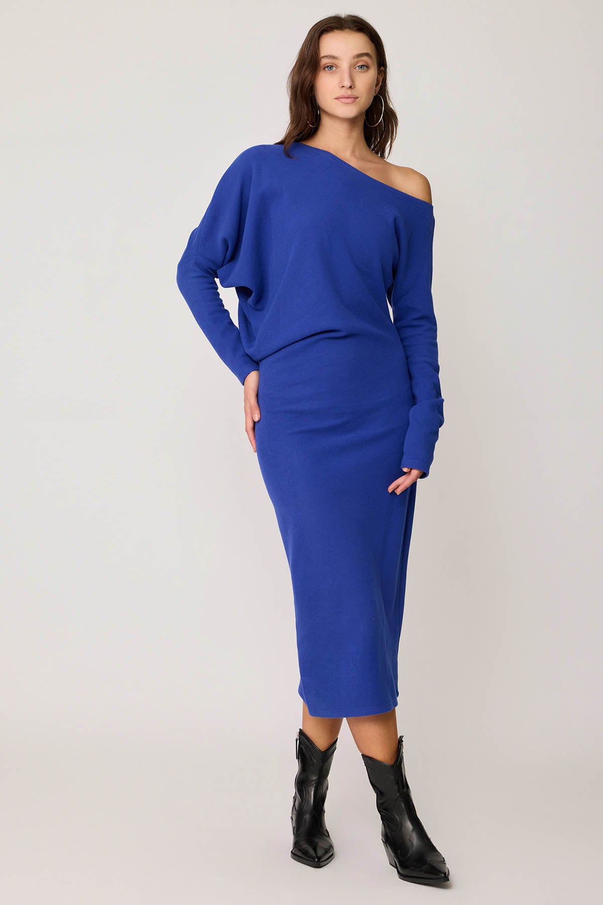 BOATHOUSE COLLAR ASYMMETRIC CUT DRESS
