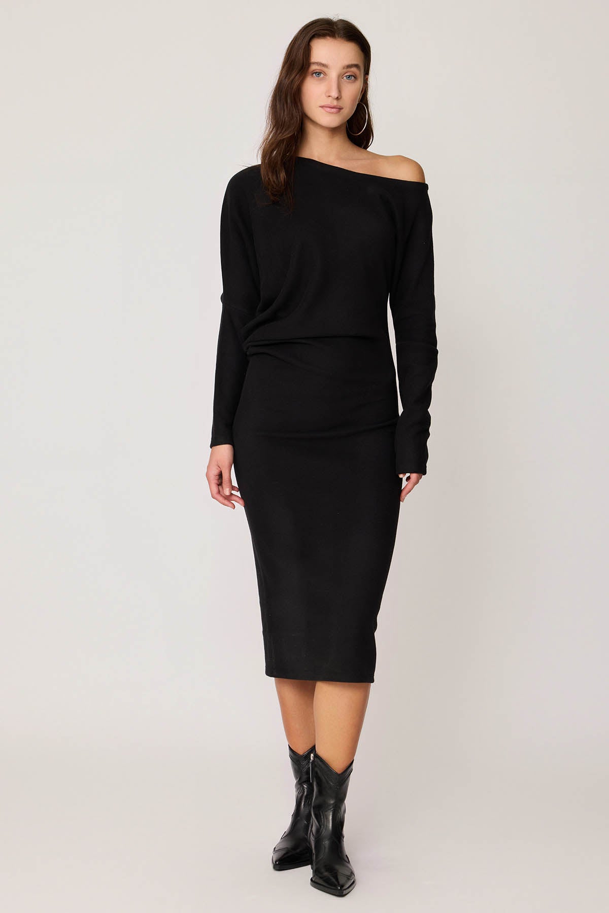 BOATHOUSE COLLAR ASYMMETRIC CUT DRESS