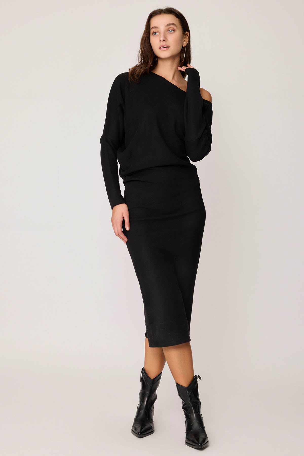 BOATHOUSE COLLAR ASYMMETRIC CUT DRESS