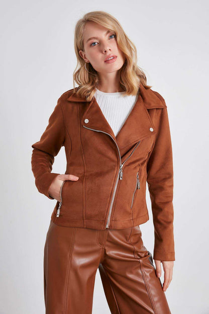 BUTTERFLY COLLAR ARTIFICIAL SUEDE BIKER JACKET