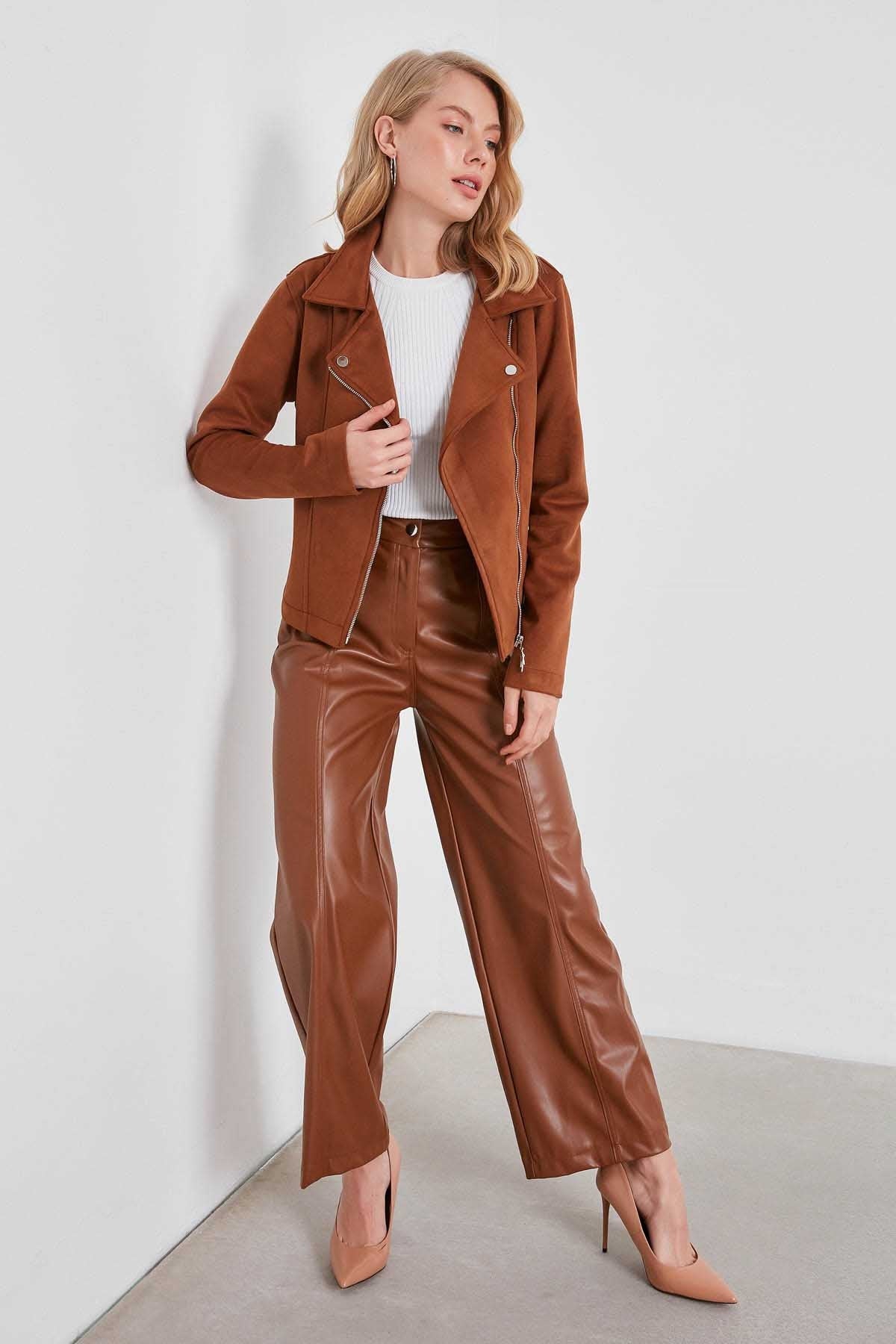 BUTTERFLY COLLAR ARTIFICIAL SUEDE BIKER JACKET