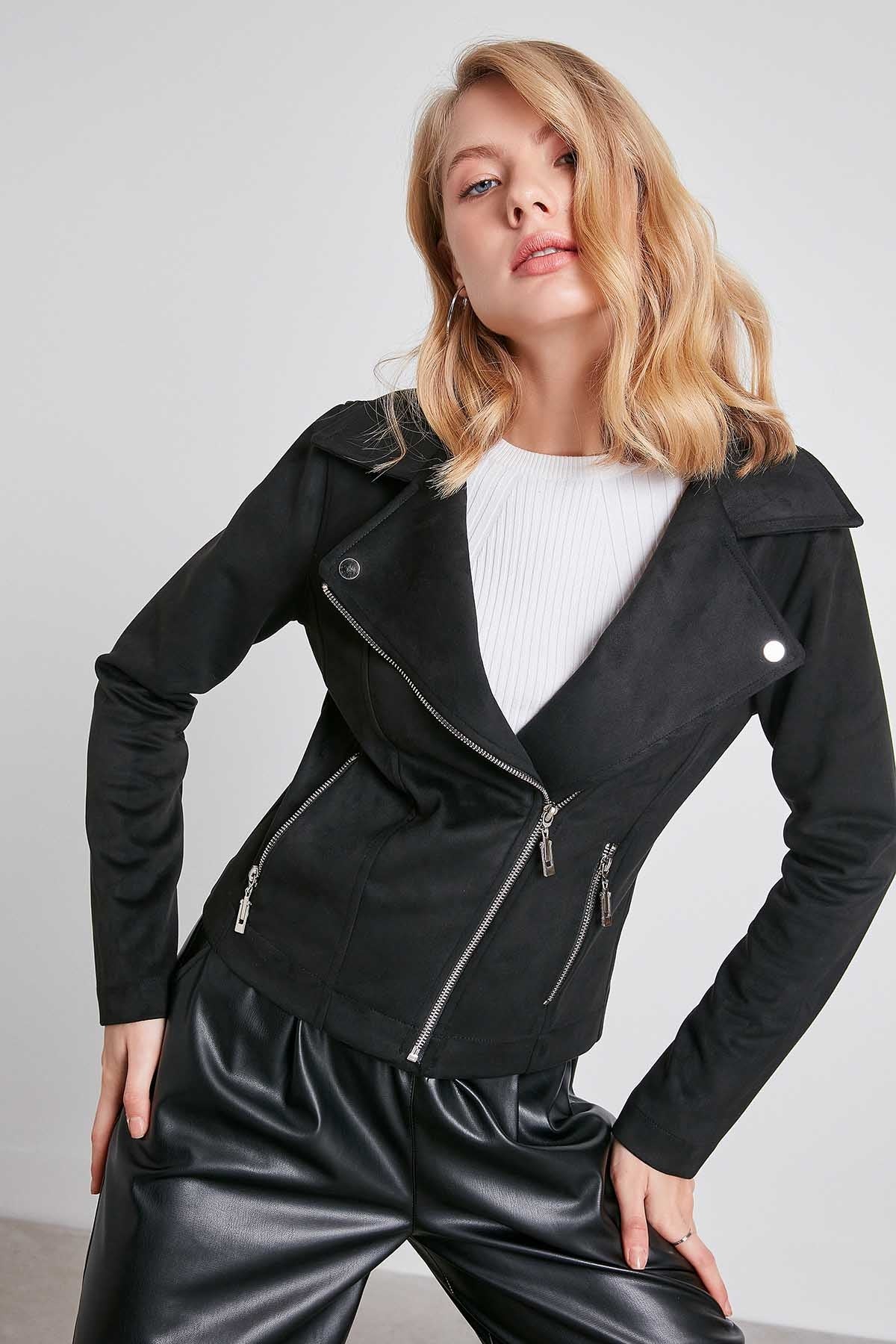 BUTTERFLY COLLAR ARTIFICIAL SUEDE BIKER JACKET