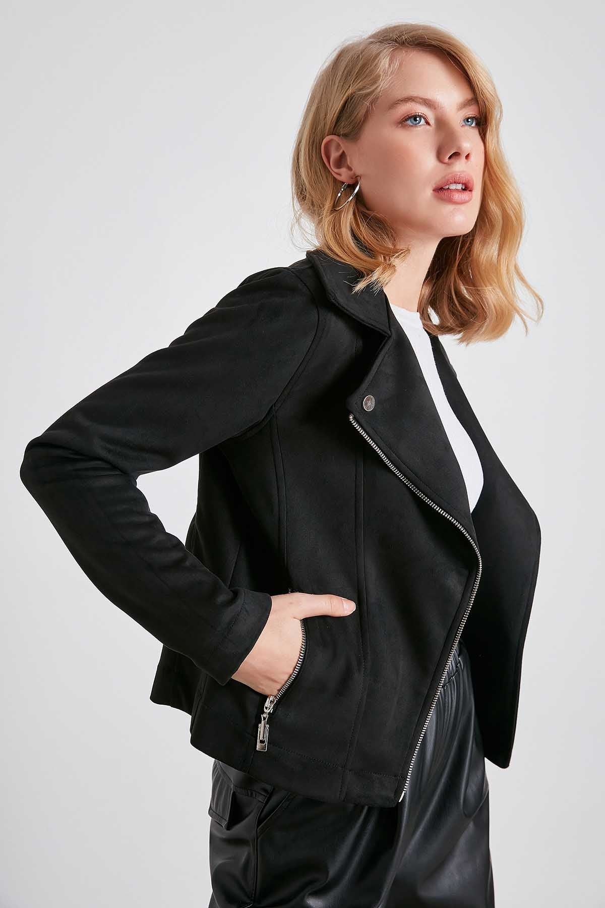 BUTTERFLY COLLAR ARTIFICIAL SUEDE BIKER JACKET