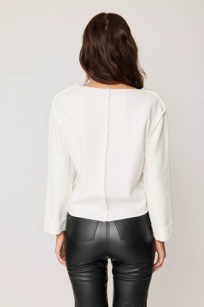 CUT V-COLLAR REVERSE-STITCH BLOUSE