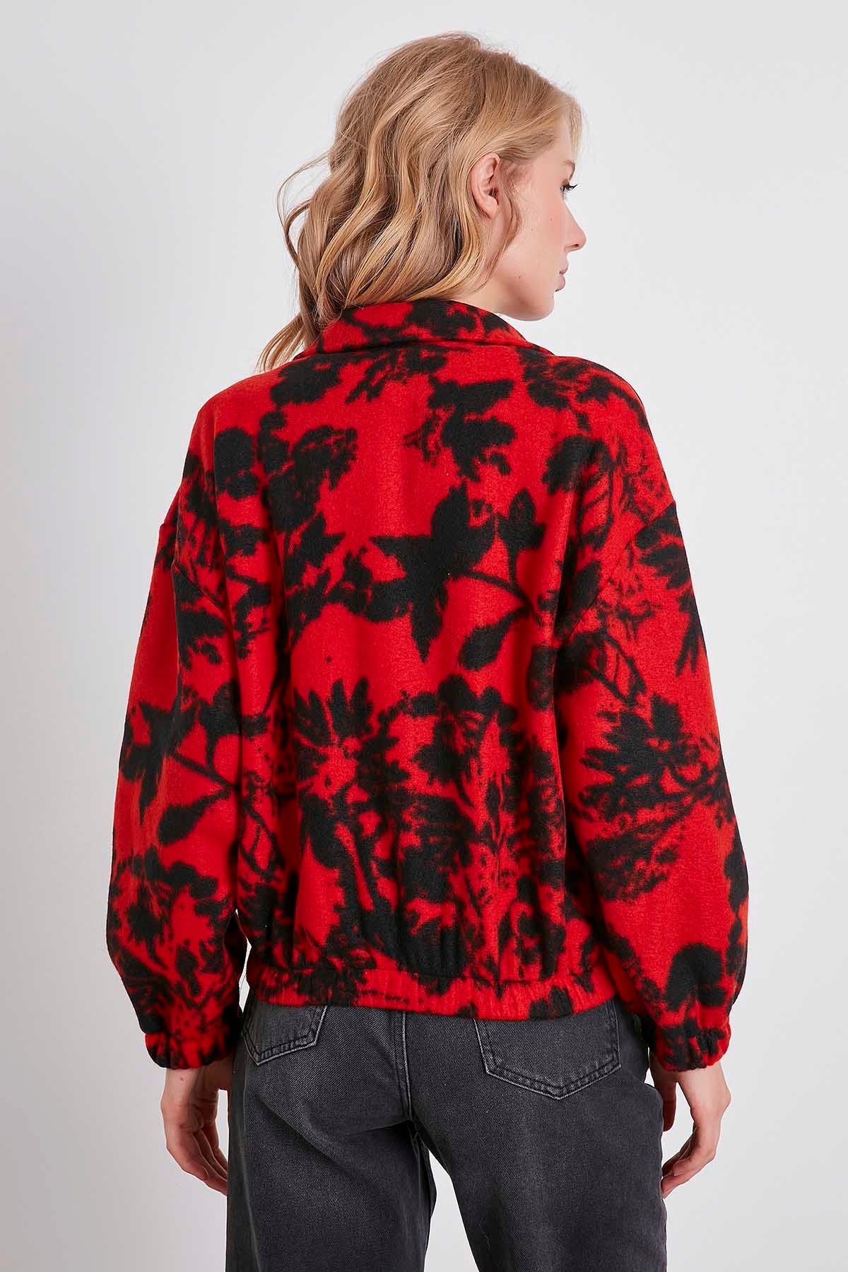POLAR SWEAT WITH RED PATTERN