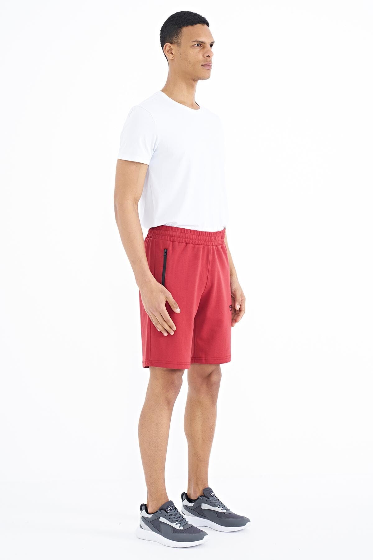 Ryan Red Pocketed Standard Fit Men's Shorts - 81239