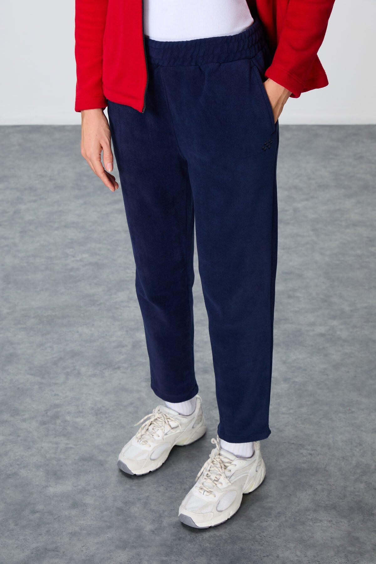 Red-Navy Thick Soft Textured Stand Collar Oversize Embroidered Fleece Women's Tracksuit Set -95339