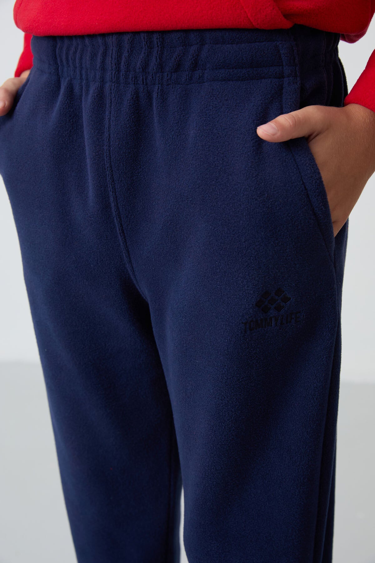 Red-Navy Thick Soft Textured Standard Fit Embroidered Fleece Boys' Tracksuit Set - 11218