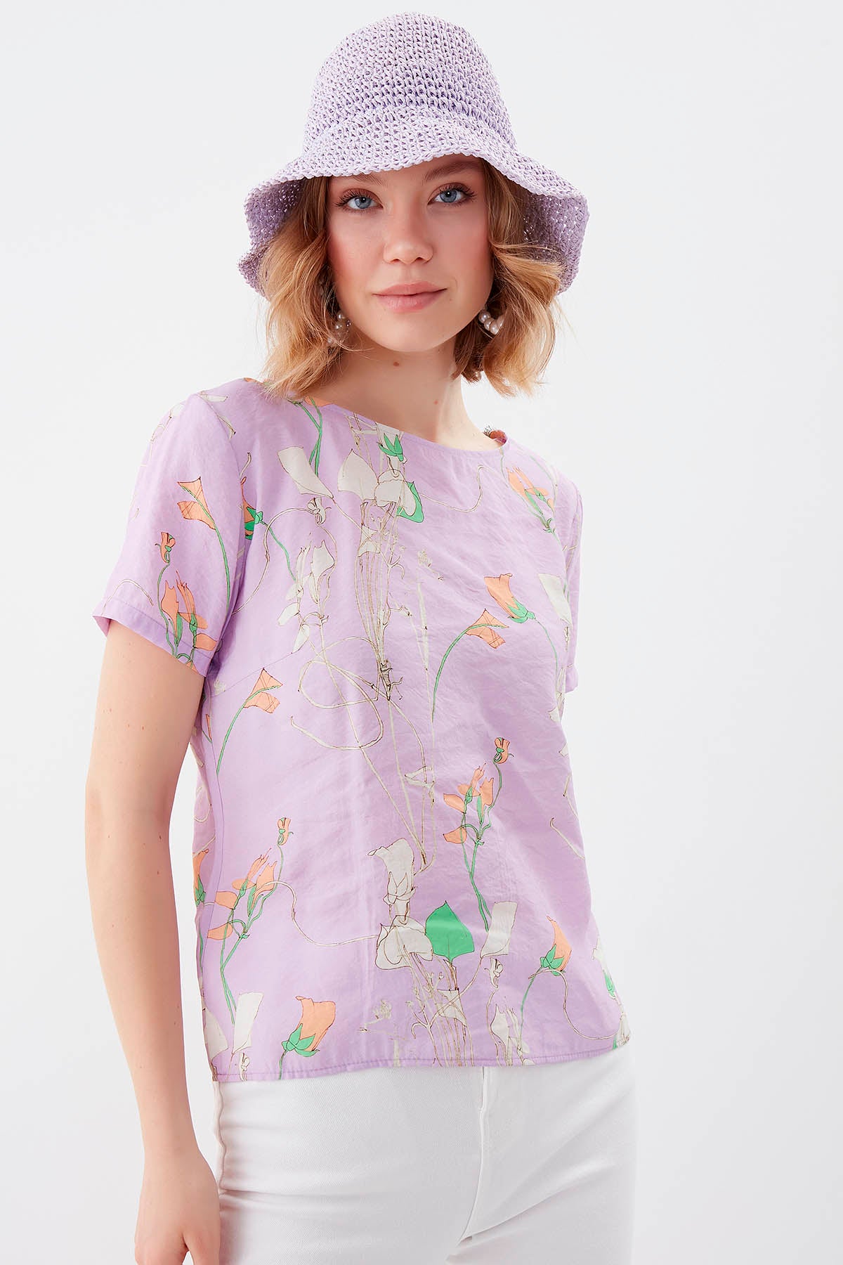 SHORT SLEEVE PATTERN BLOUSE