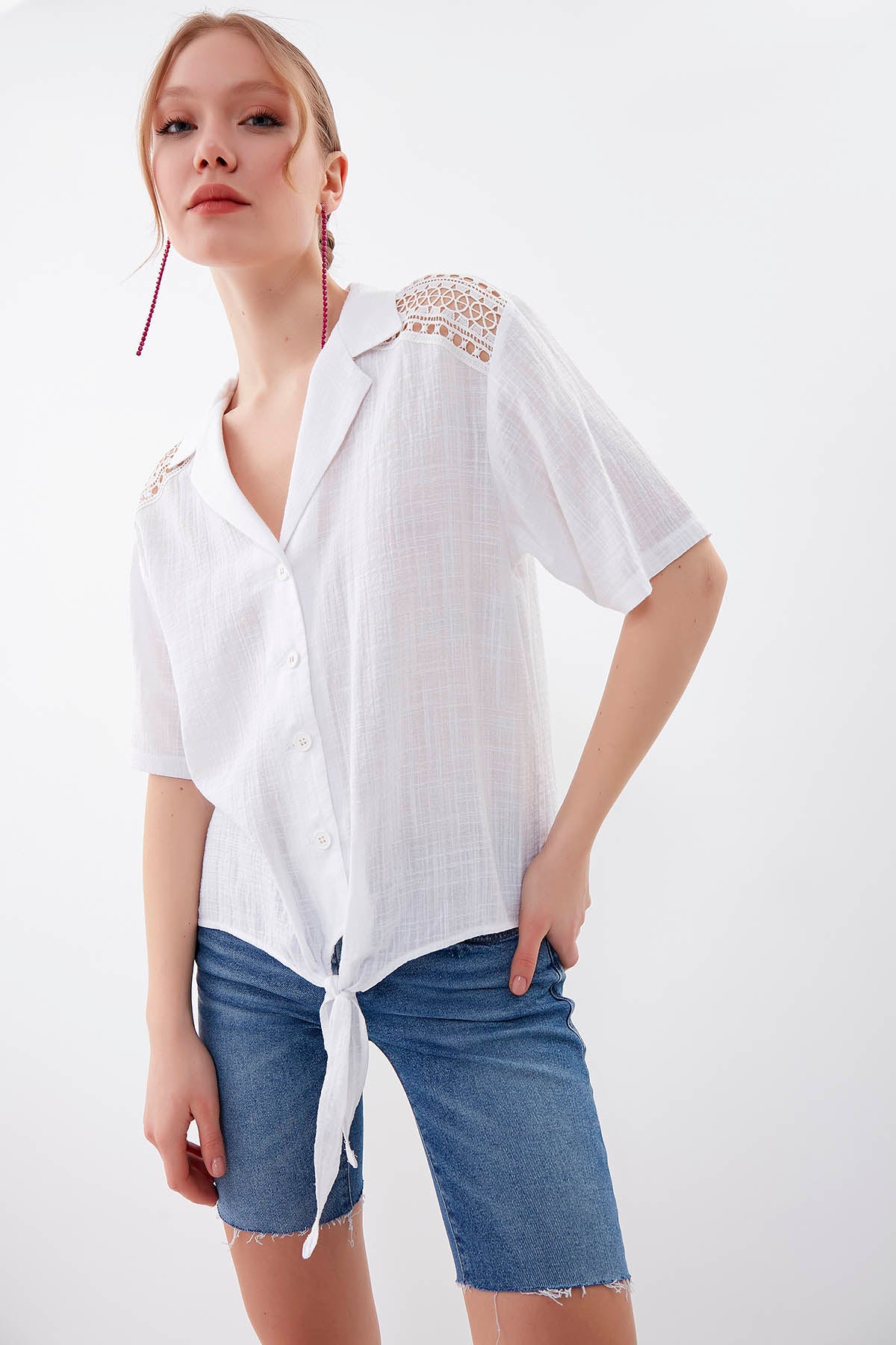 SHIRT WITH SHORT SLEEVE BINDING