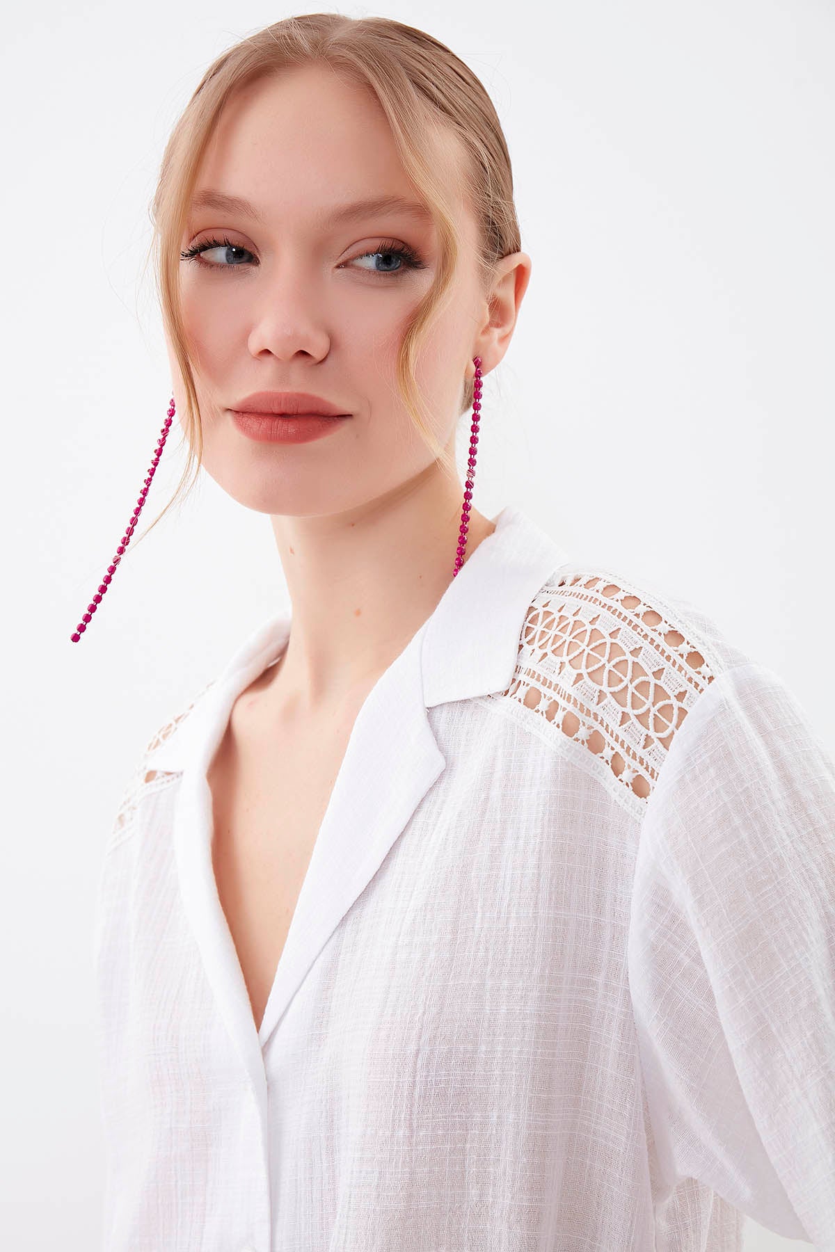 SHIRT WITH SHORT SLEEVE BINDING