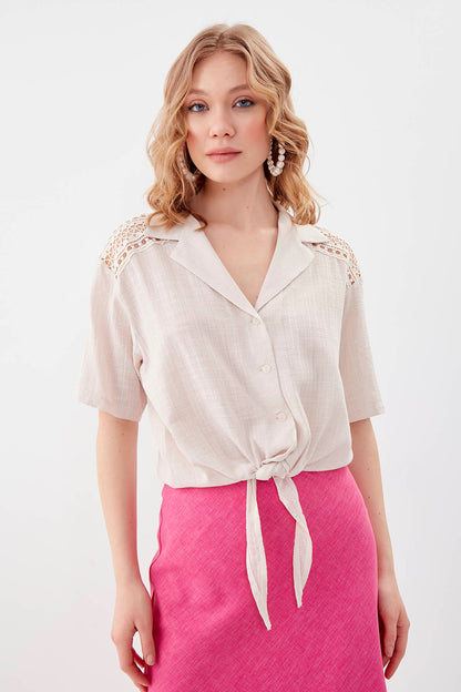 SHIRT WITH SHORT SLEEVE BINDING