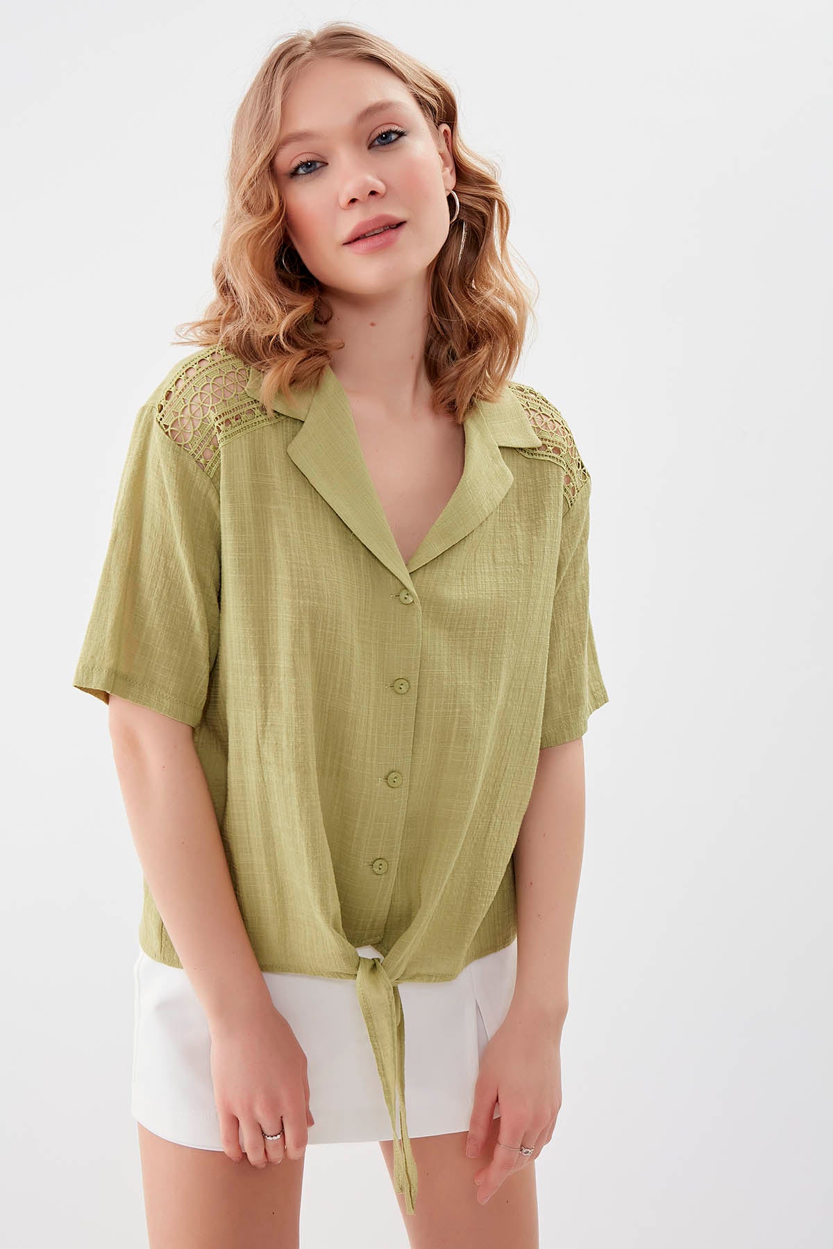 SHIRT WITH SHORT SLEEVE BINDING