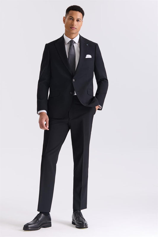 Black Classic Fit Sharp Collar Wool Suit