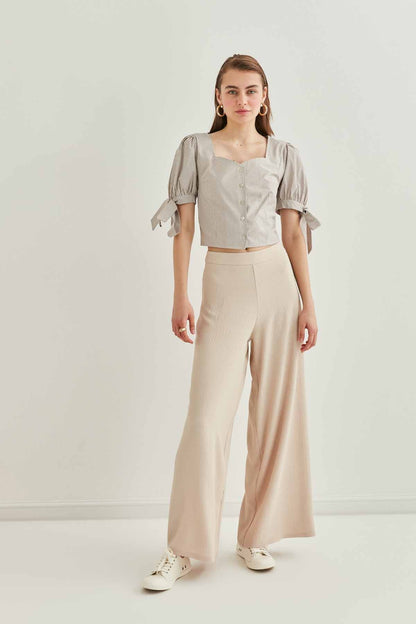 LACED SLEEVE BLOUSE