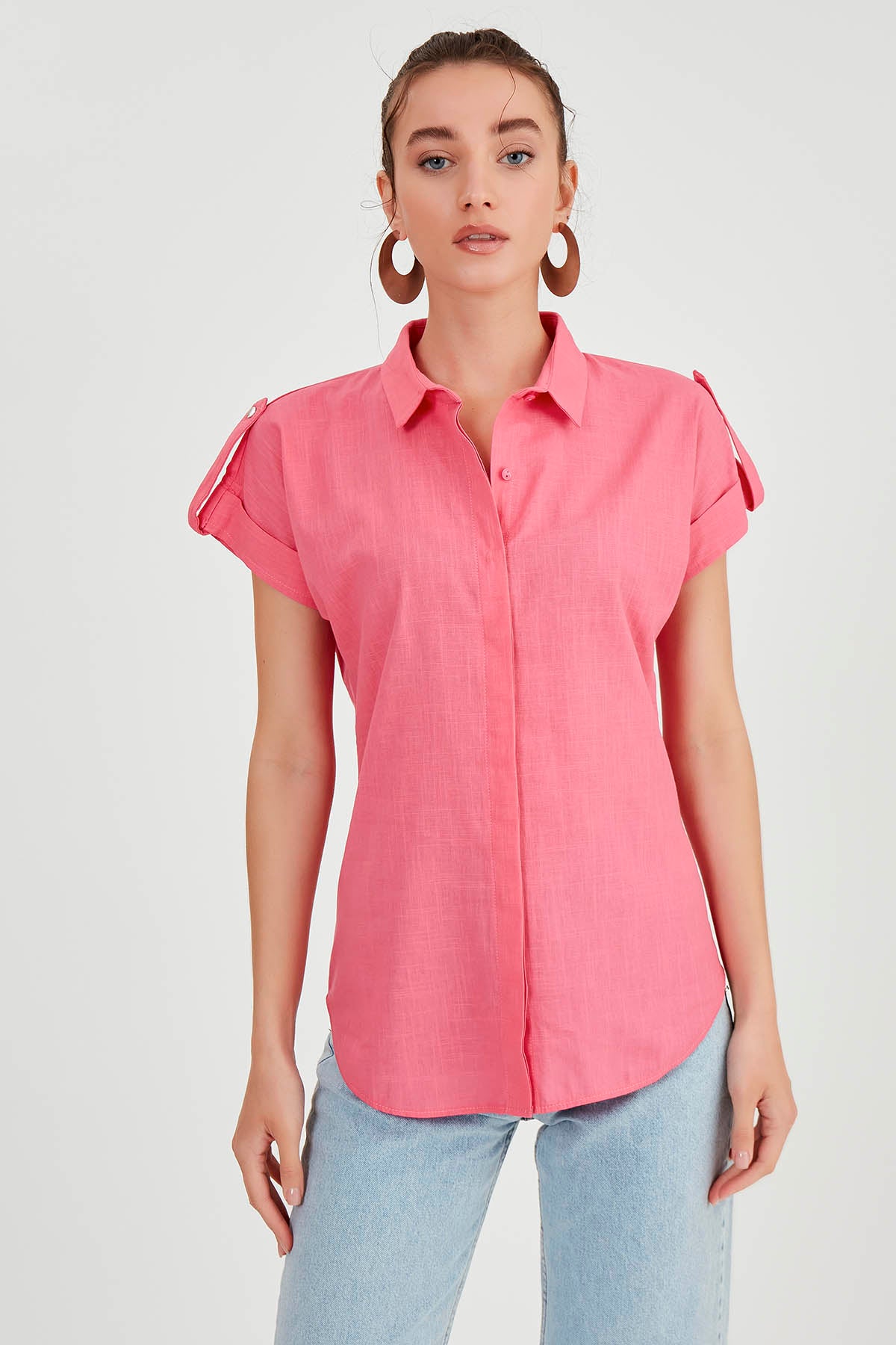 SLEEVE-DETAILED SHORT SLEEVE SHIRT