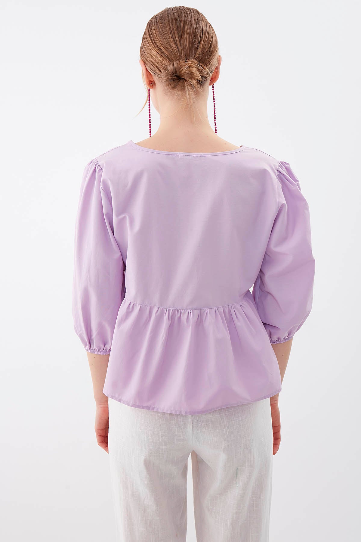 SLEEVES ELASTANE V COLLAR BLOUSE