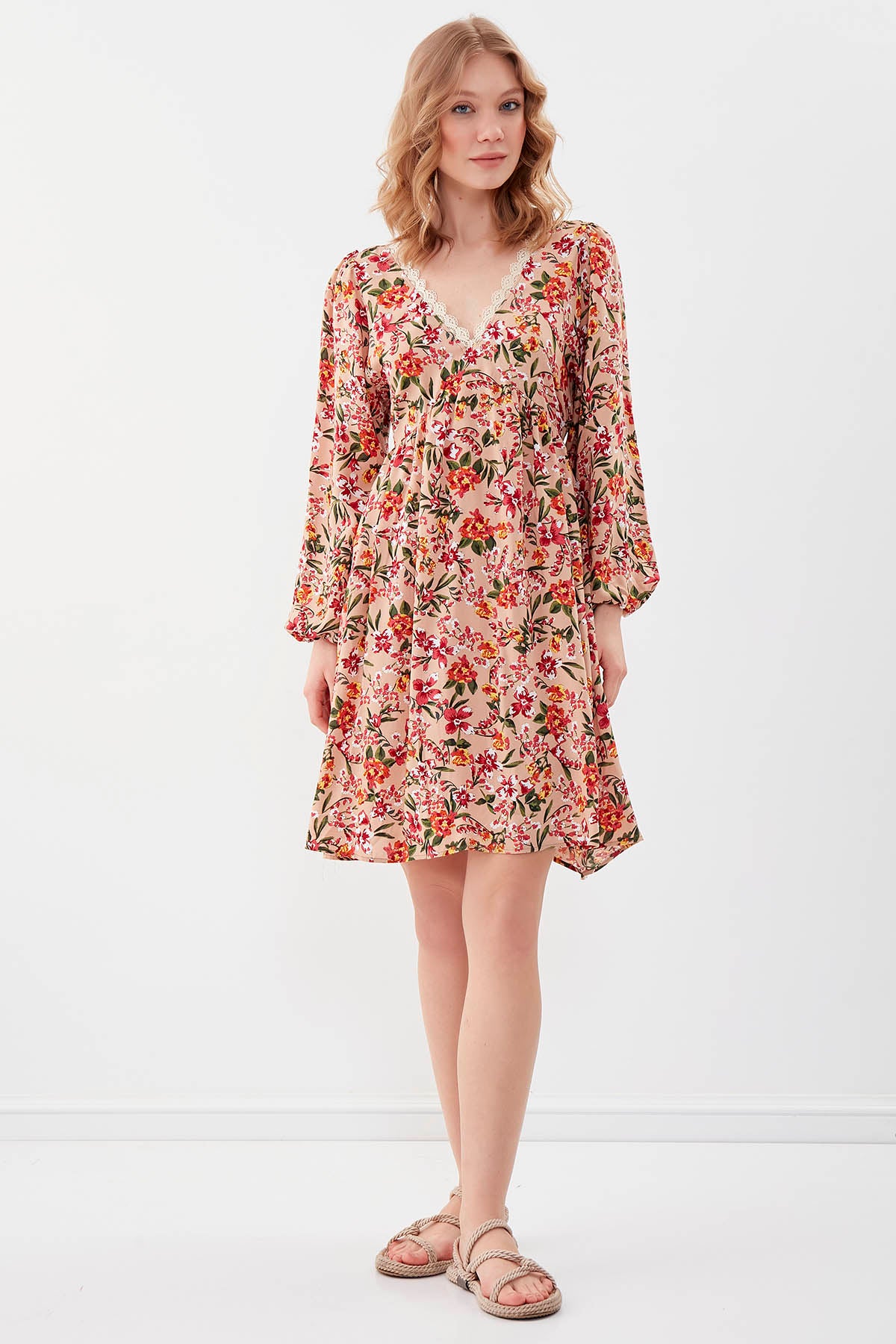 FLORAL DRESS WITH LACED COLLAR & ELASTANE SLEEVES AND WAIST