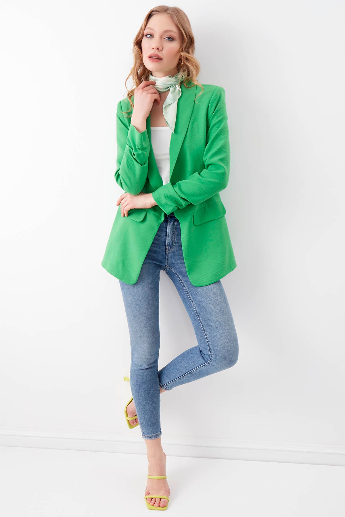 SLEEVE WITH RUCKLEBERRY JACKET