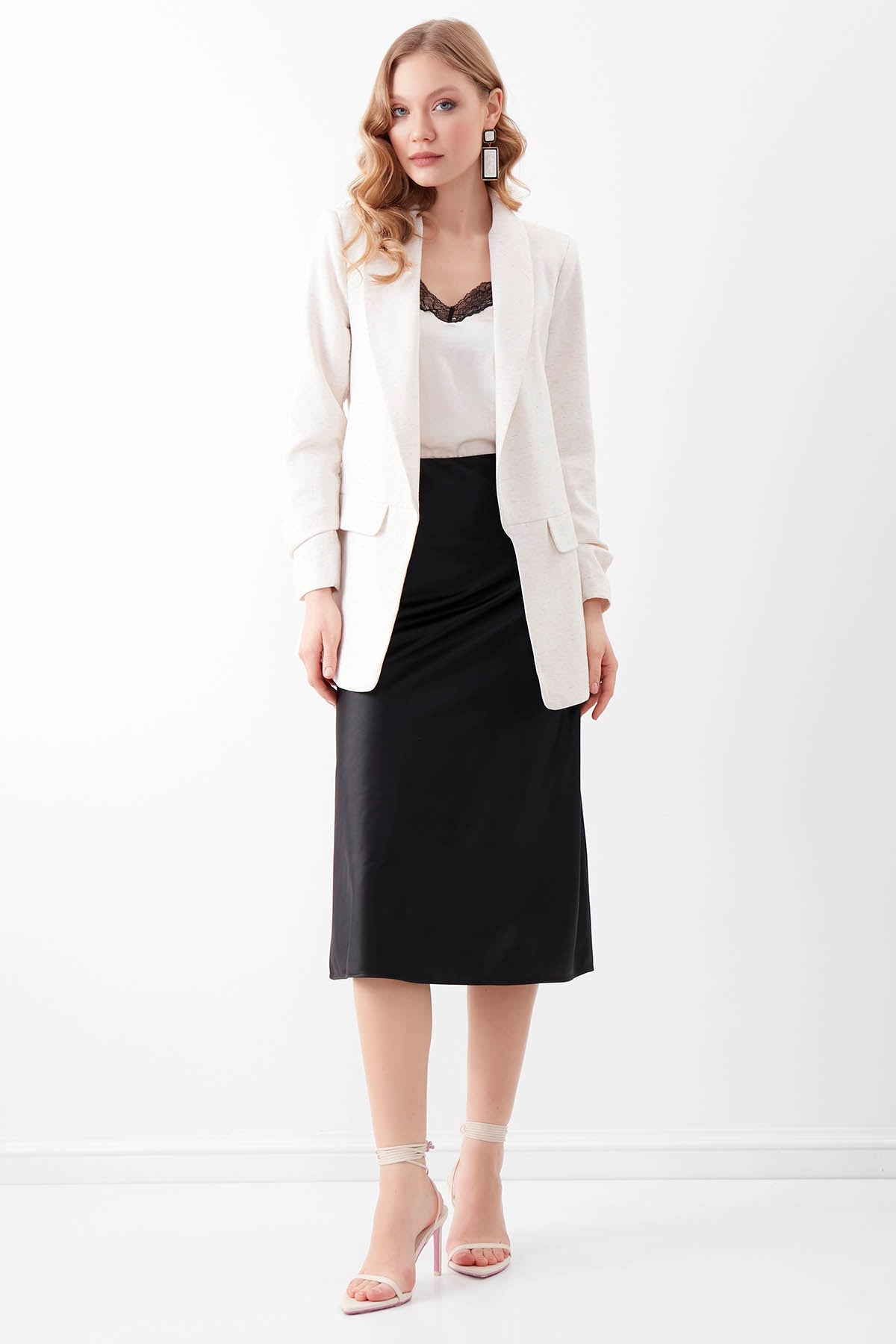 SLEEVE WITH RUCKLEBERRY JACKET