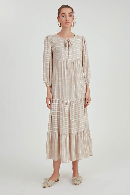 LONG DRESS WITH SLEEVES AND COLLAR