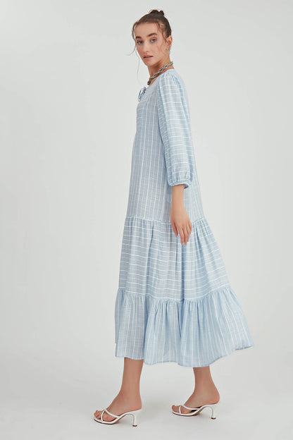 LONG DRESS WITH SLEEVES AND COLLAR