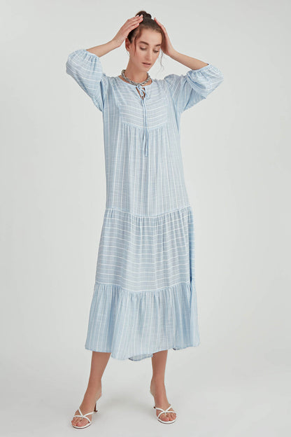 LONG DRESS WITH SLEEVES AND COLLAR