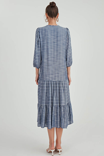 LONG DRESS WITH SLEEVES AND COLLAR